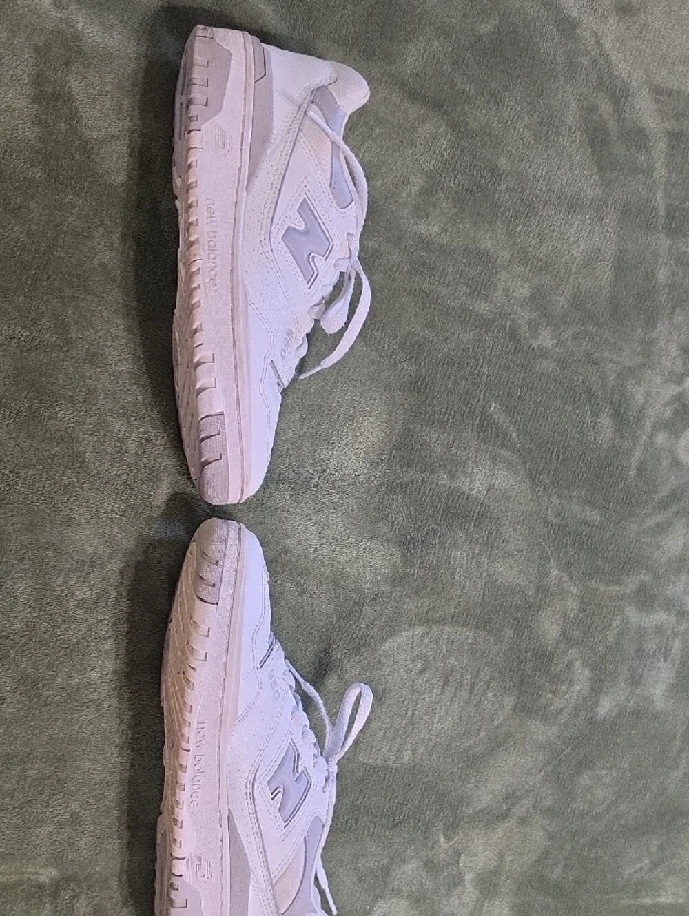 New Balance 550 white leather Sneakers 7.5 Mens, 9 Womens
